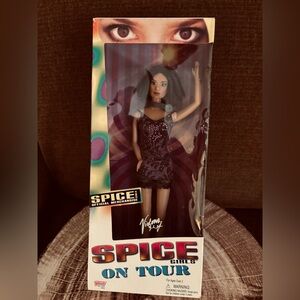 Vintage Toys - Spice Girls On Tour “Posh Spice” Victoria Beckham Doll 1998